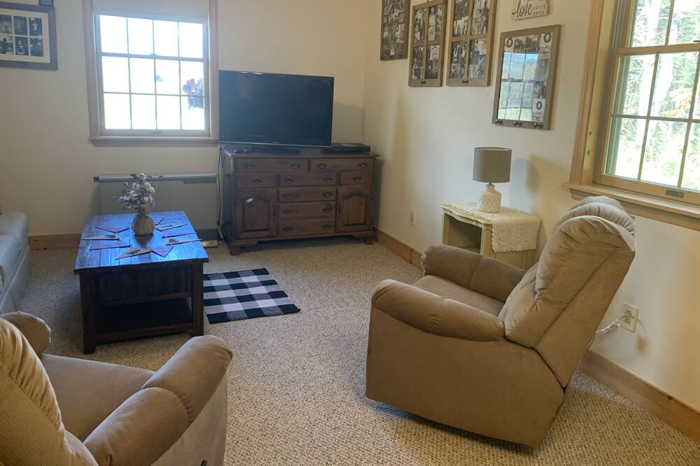 Photo of Livingroom in Woodsville