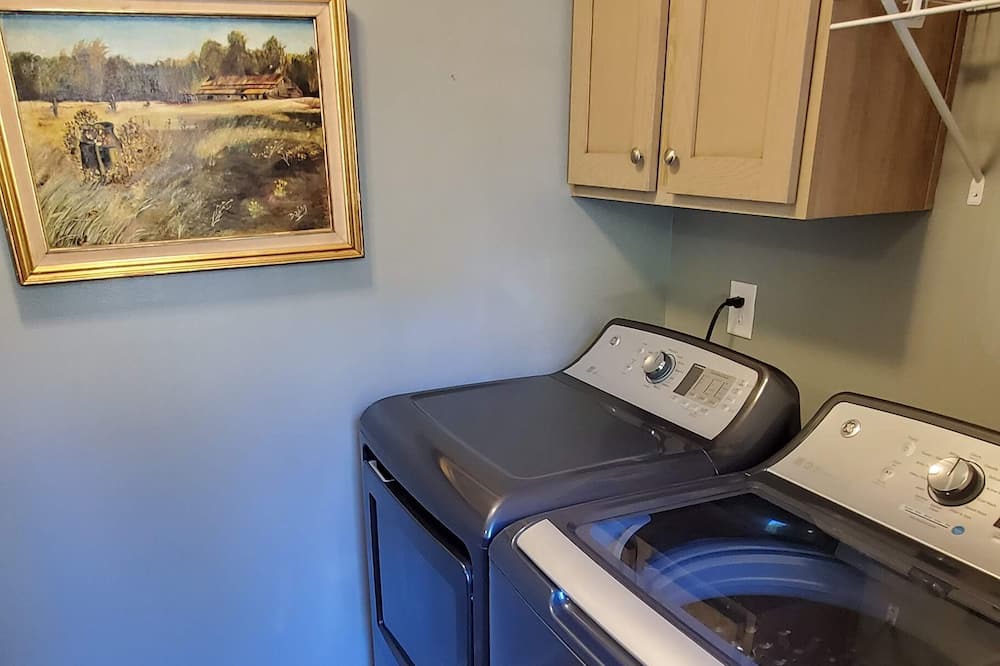 Photo of Bedroom in Town of Denning