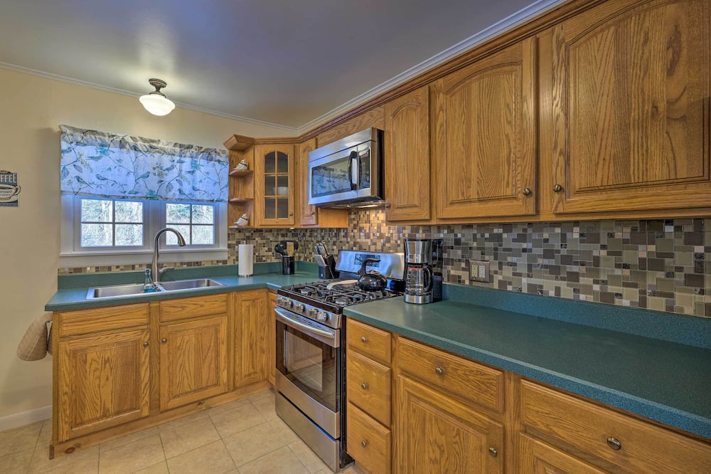 Photo of Kitchen in Hollowville