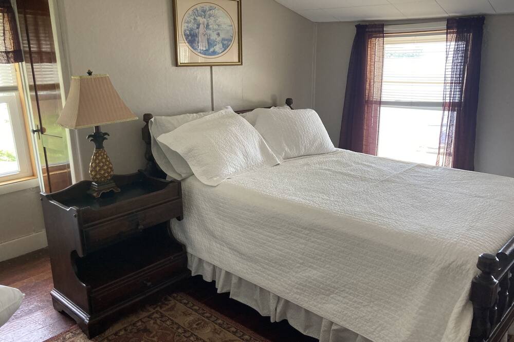 Photo of Bedroom in Bridgeport