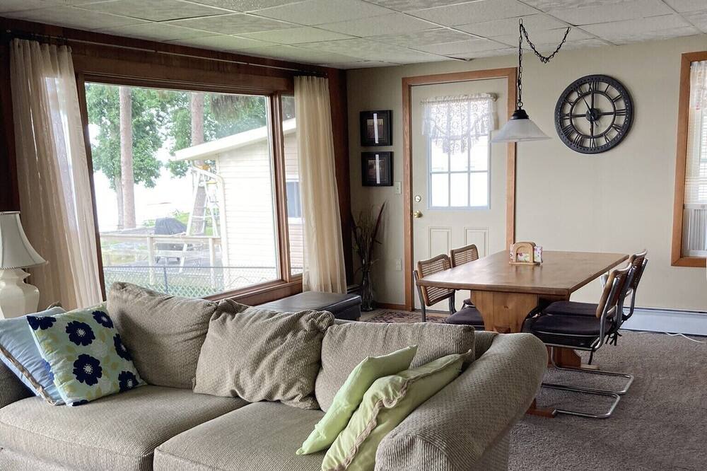 Photo of Livingroom in Bridgeport