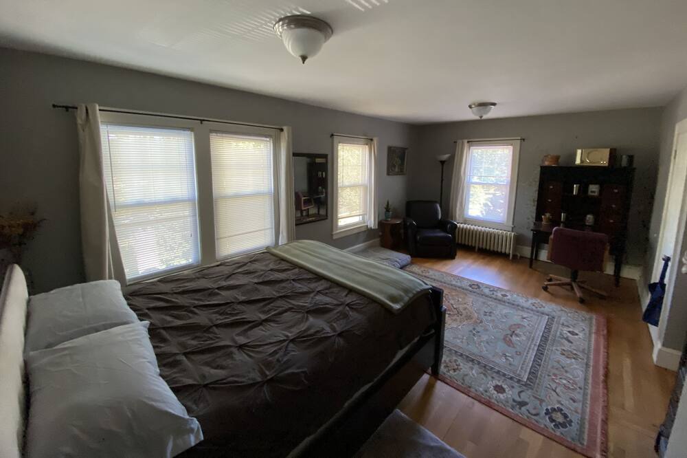 Photo of Bedroom in Kingston