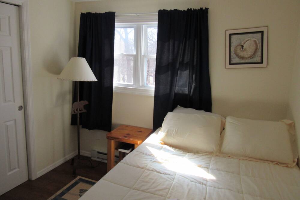 Photo of Bedroom in Wading River
