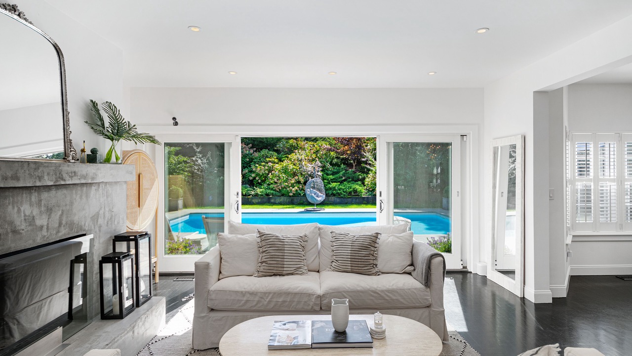 Photo of Livingroom in Shinnecock Hills