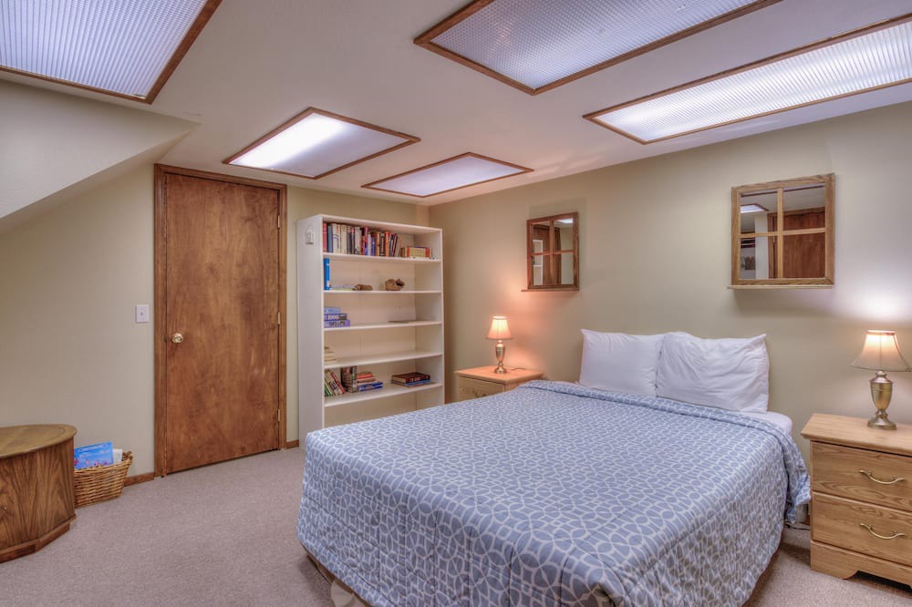 Photo of Bedroom in Sandpiper Village