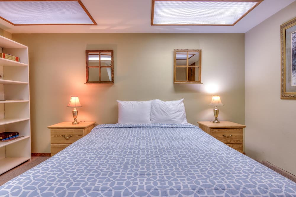 Photo of Bedroom in Sandpiper Village