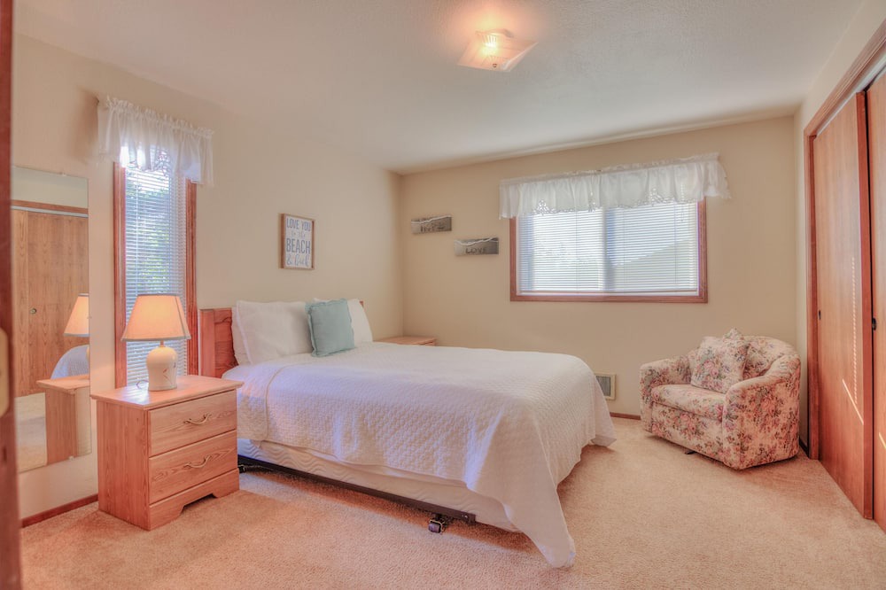 Photo of Bedroom in Sandpiper Village