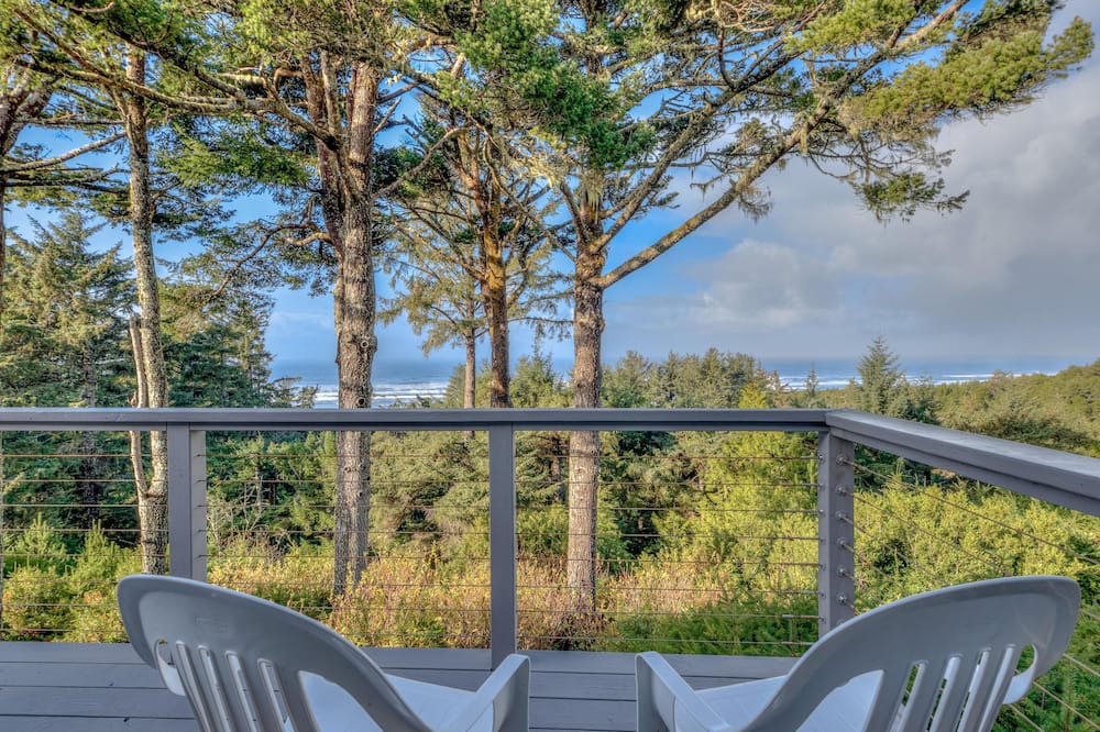 Photo of Patio Balcony in Sandpiper Village