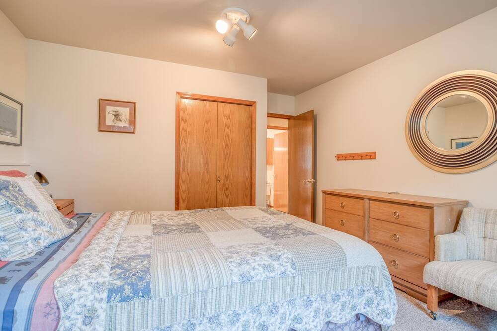 Photo of Bedroom in Sandpiper Village