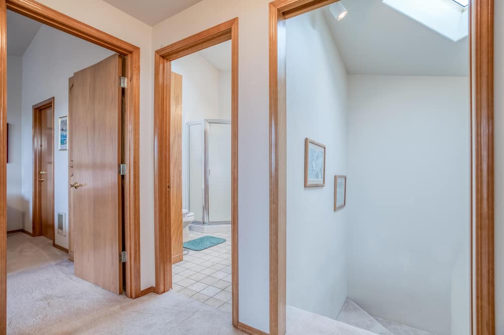 Photo of Bathroom in Sandpiper Village
