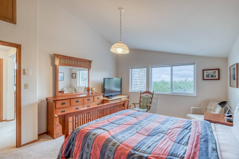 Photo of Bedroom in Sandpiper Village