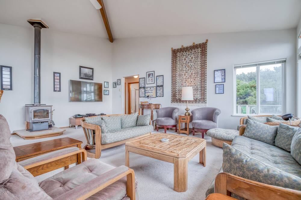 Photo of Livingroom in Sandpiper Village