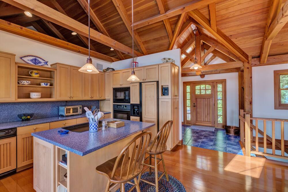 Photo of Kitchen in Sunapee