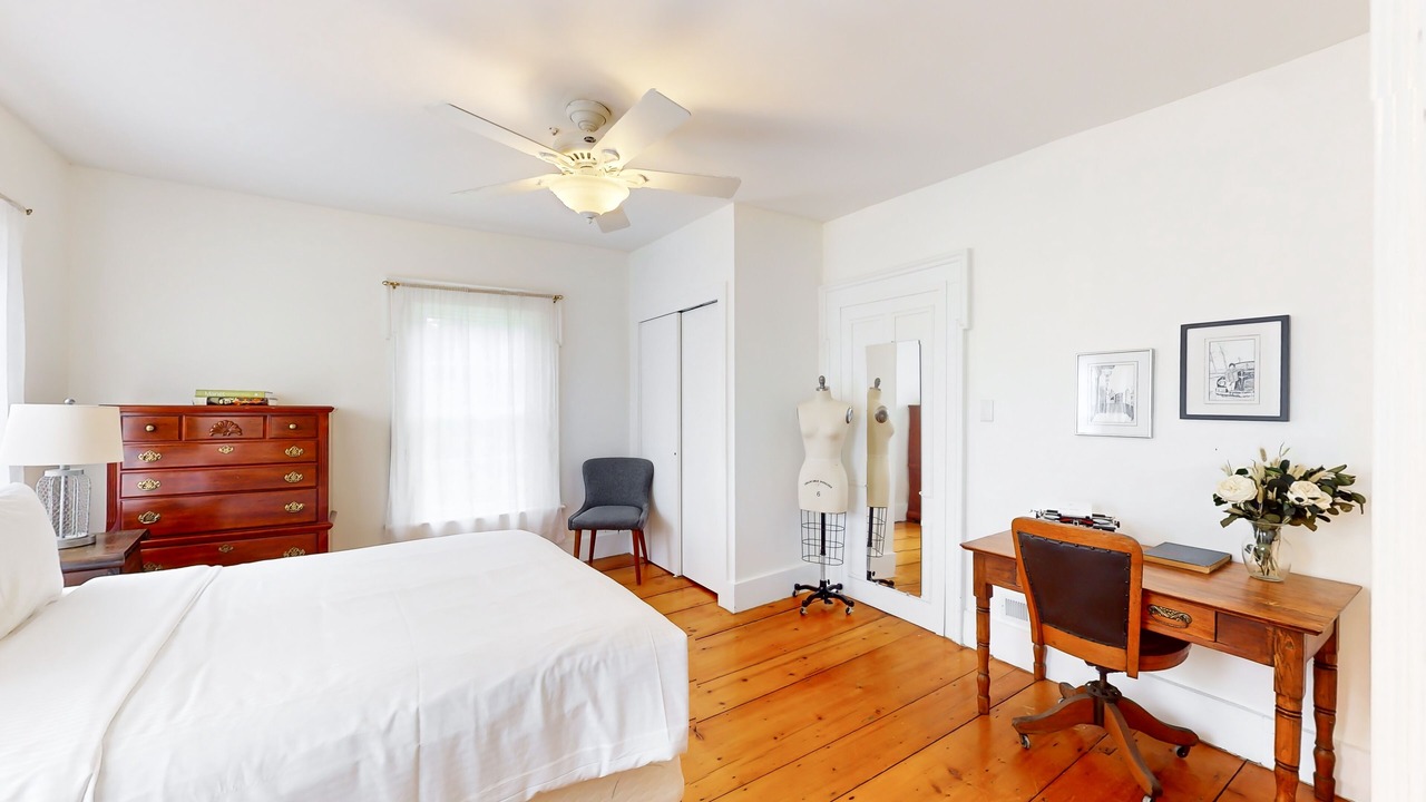 Photo of Bedroom in Mount Holly