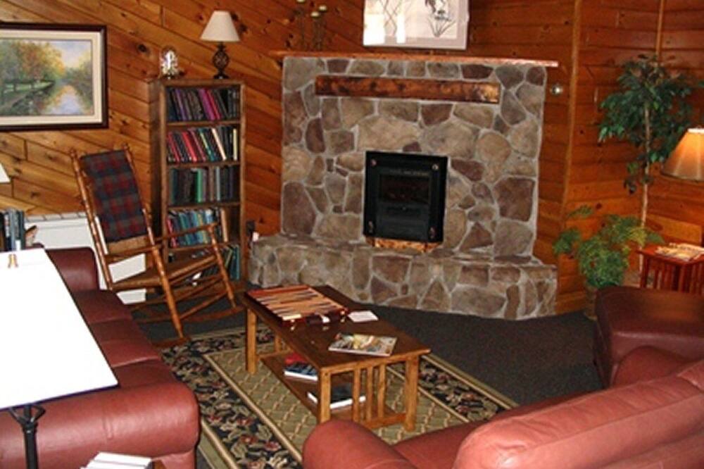 Photo of Livingroom in Bethel