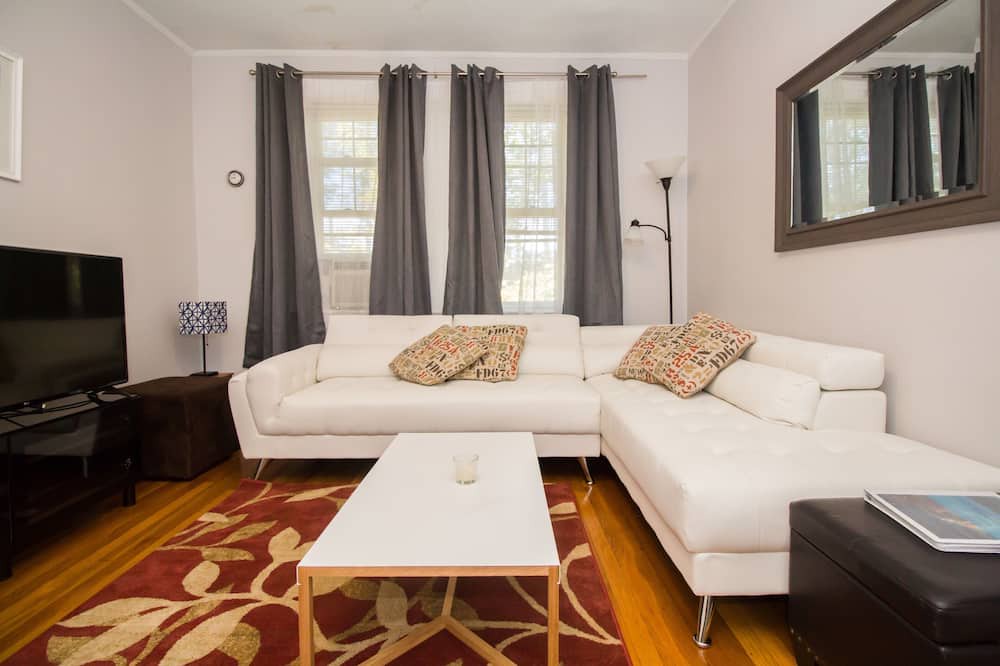 Photo of Livingroom in Brookline