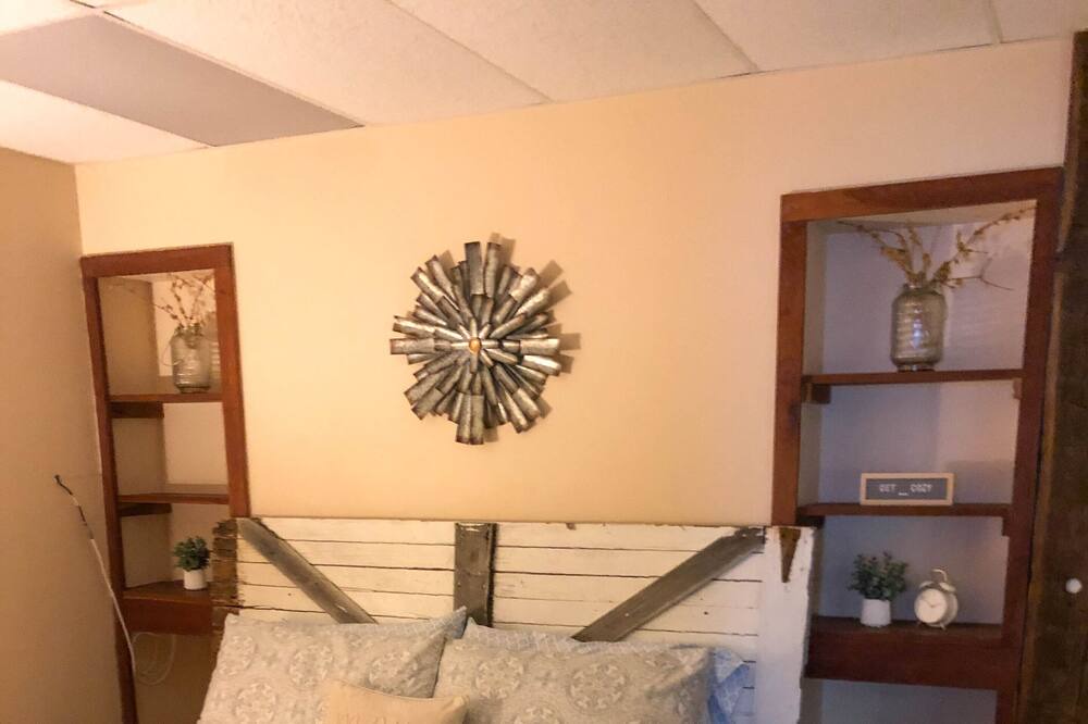Photo of Bedroom in Kabletown