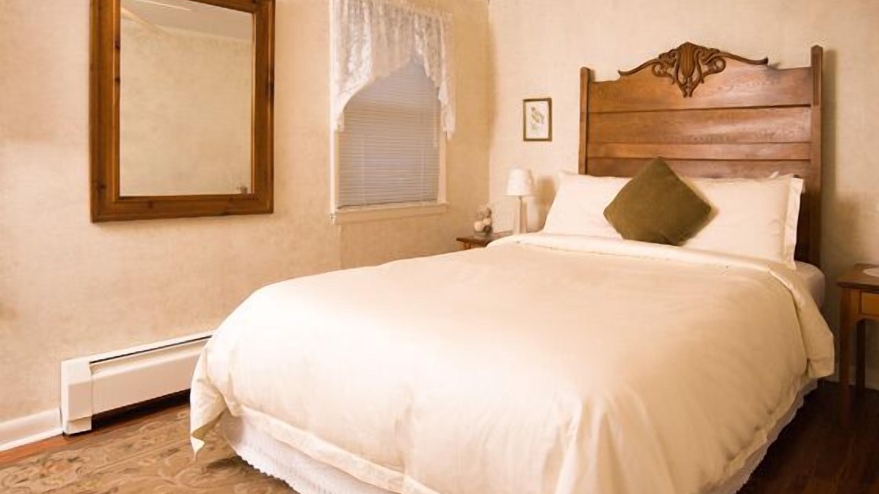 Photo of Bedroom in Mendon