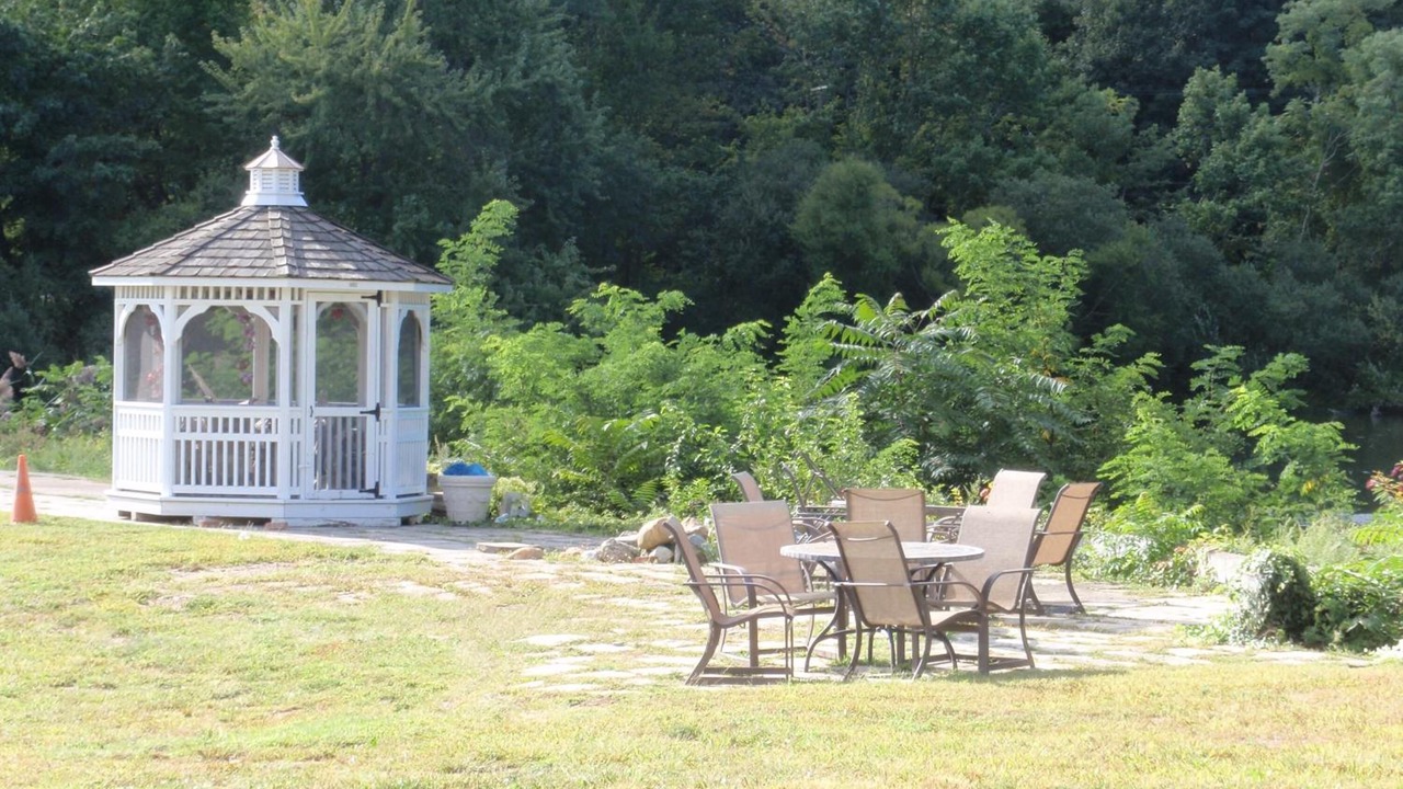 Photo of Outdoor in Centerport