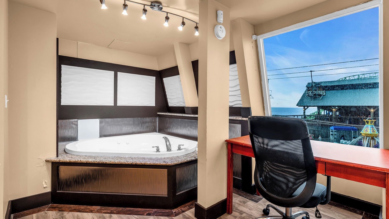 Photo of Bedroom in Seaside Heights