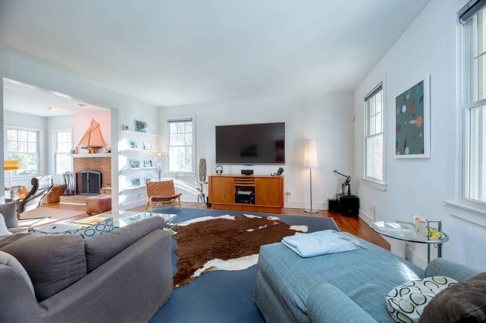 Photo of Livingroom in Sagaponack