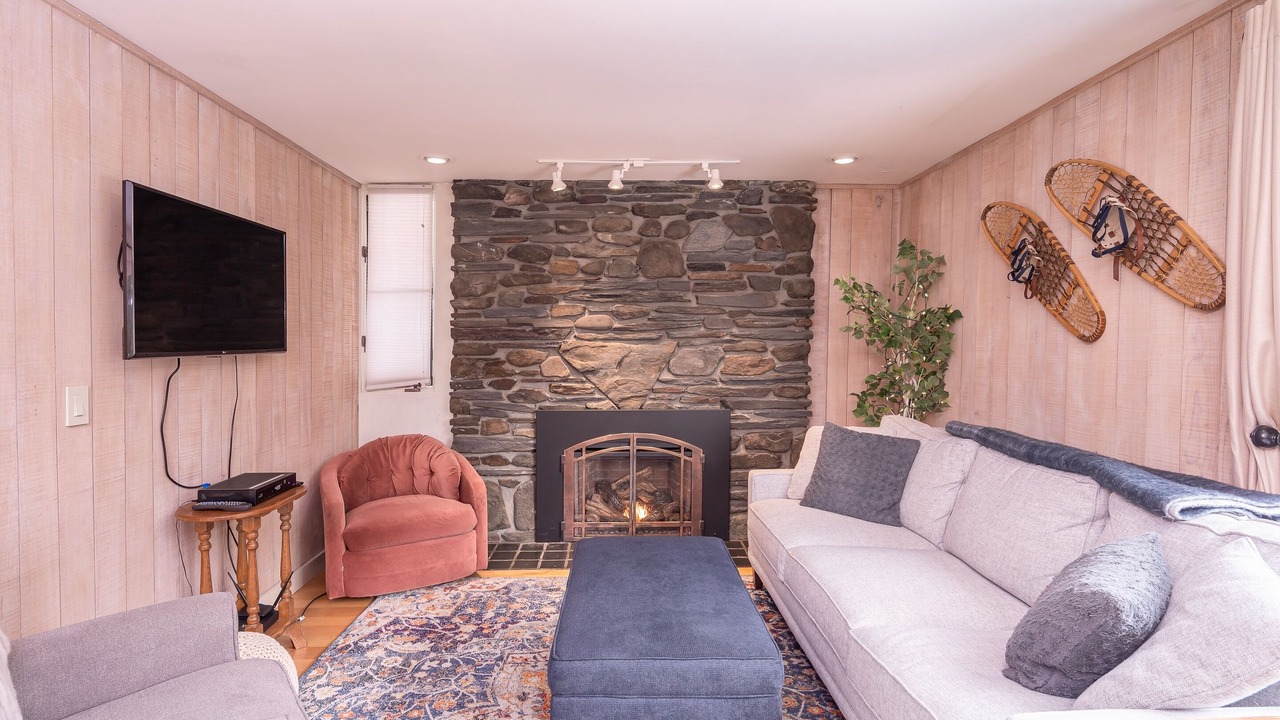 Photo of Livingroom in Stowe