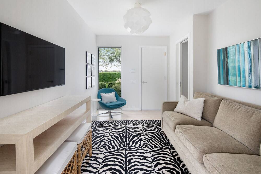 Photo of Livingroom in Sagaponack