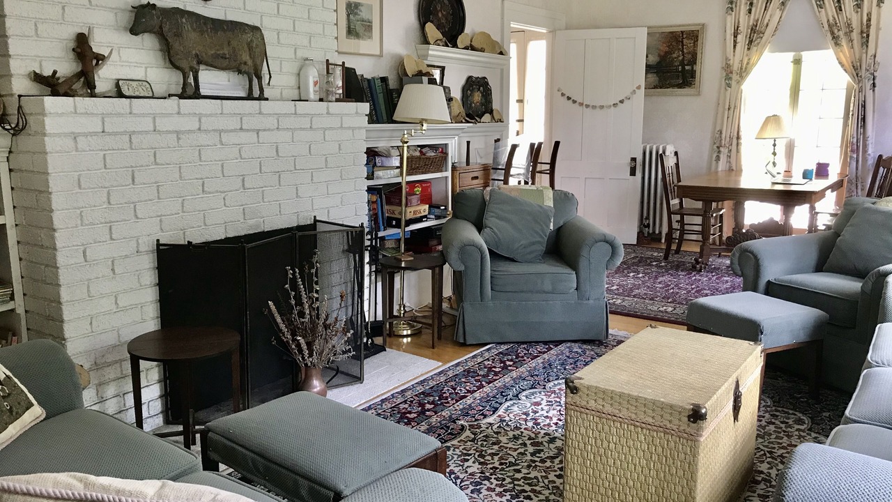 Photo of Livingroom in Clarksburg
