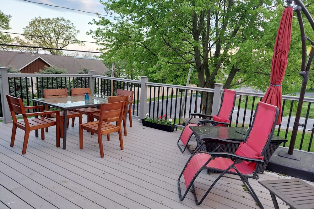 Photo of Patio Balcony in Saratoga Springs