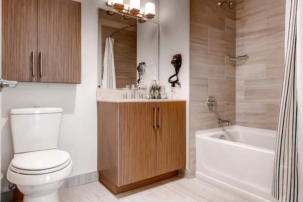 Photo of Bathroom in Hudson Exchange
