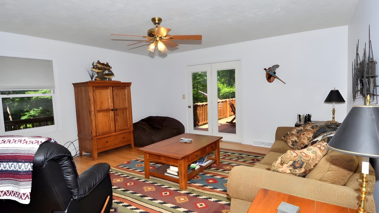 Photo of Livingroom in Berkeley Springs