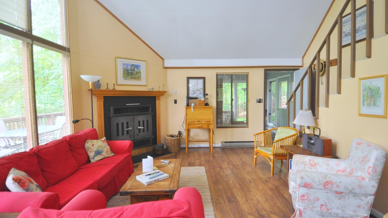 Photo of Livingroom in The Woods