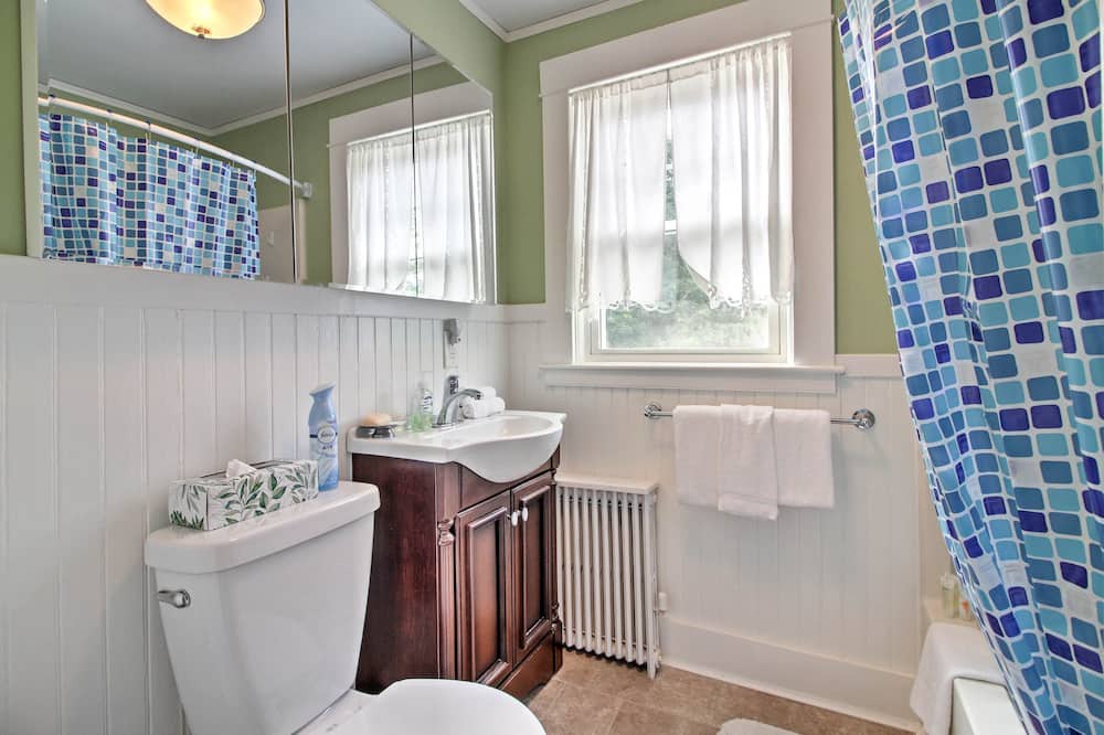 Photo of Bathroom in East Haven  Rutland County