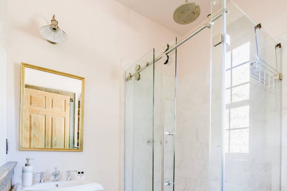 Photo of Bathroom in Earlysville