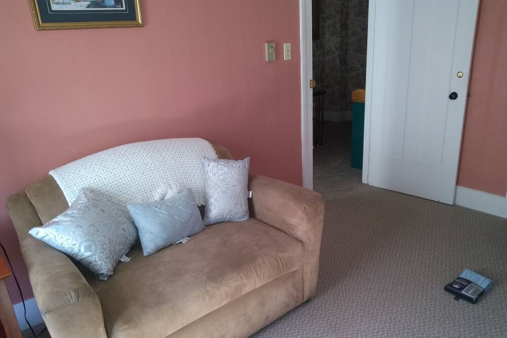 Photo of Livingroom in Cambridge