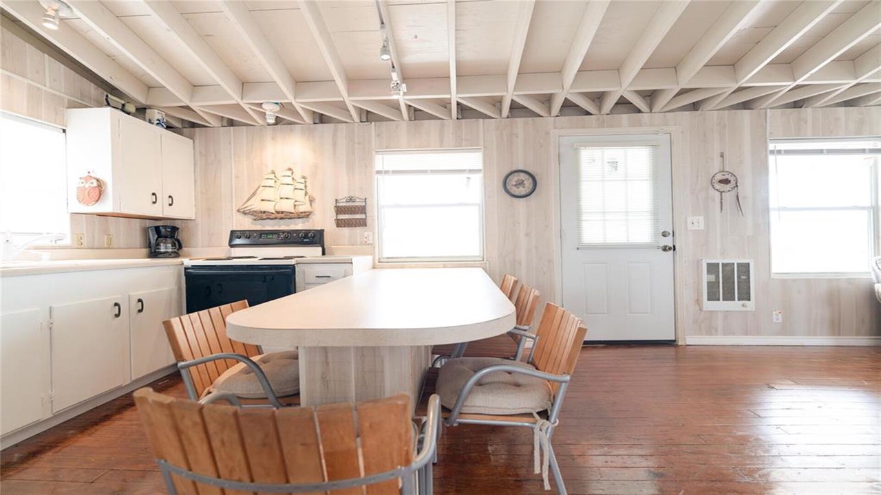 Photo of Kitchen in Surfside Beach