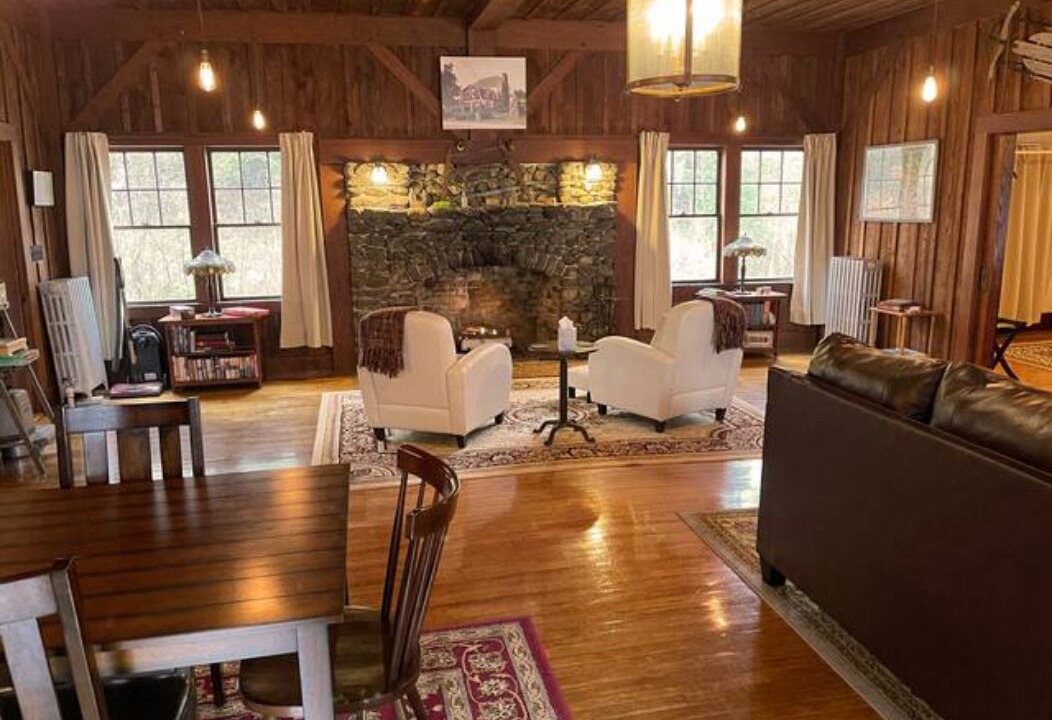 Photo of Livingroom in Newport