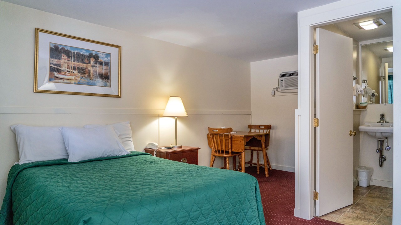 Photo of Bedroom in Center Ossipee