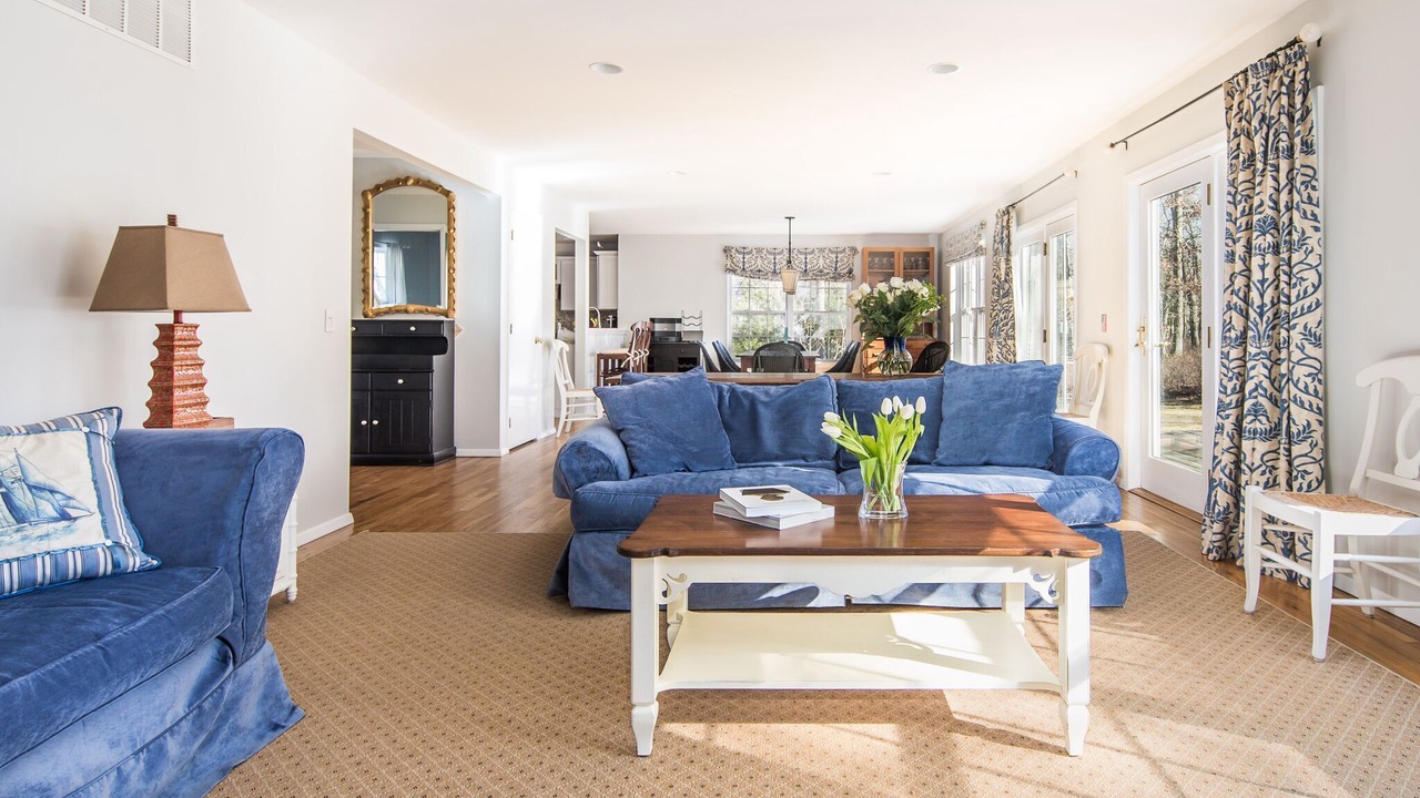 Photo of Livingroom in Springs