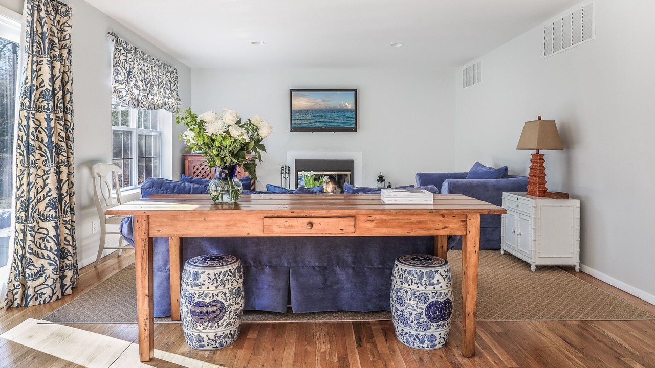 Photo of Livingroom in Springs