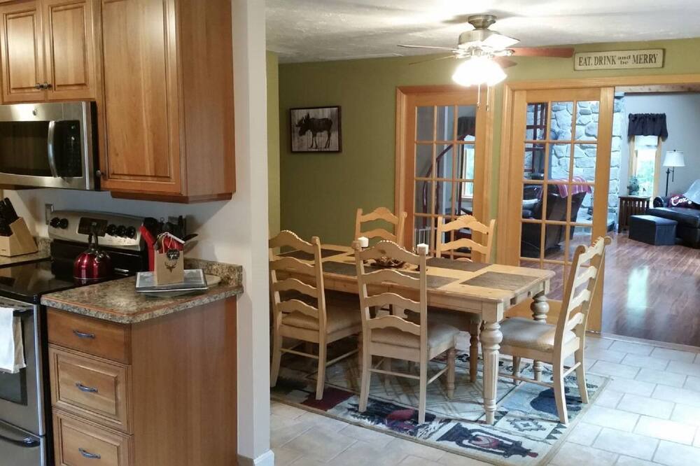 Photo of Bedroom in Conway