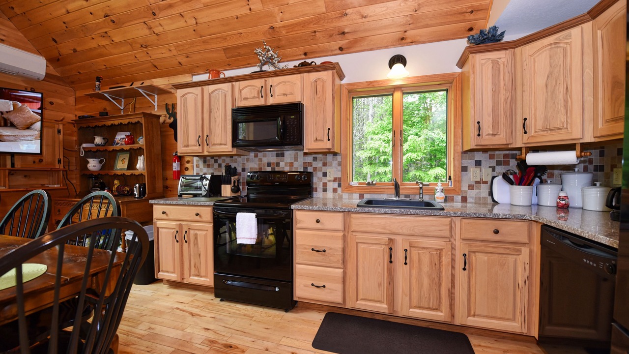 Photo of Kitchen in Center Conway