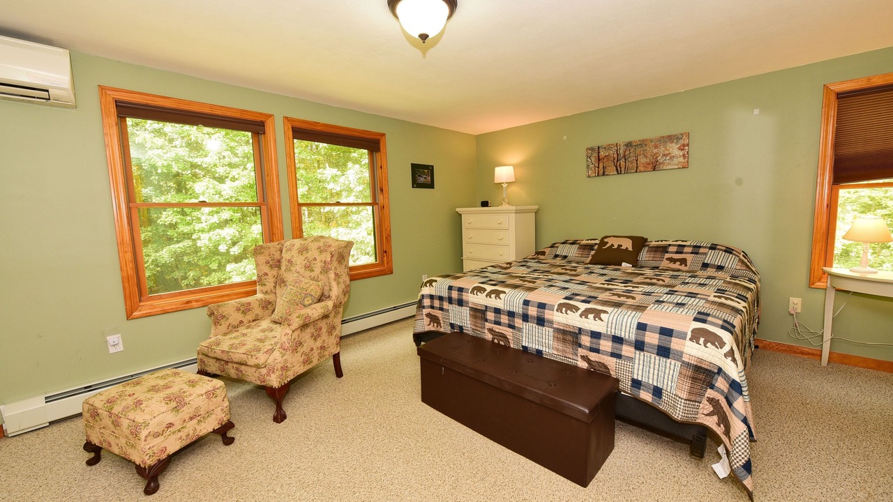 Photo of Bedroom in Center Conway
