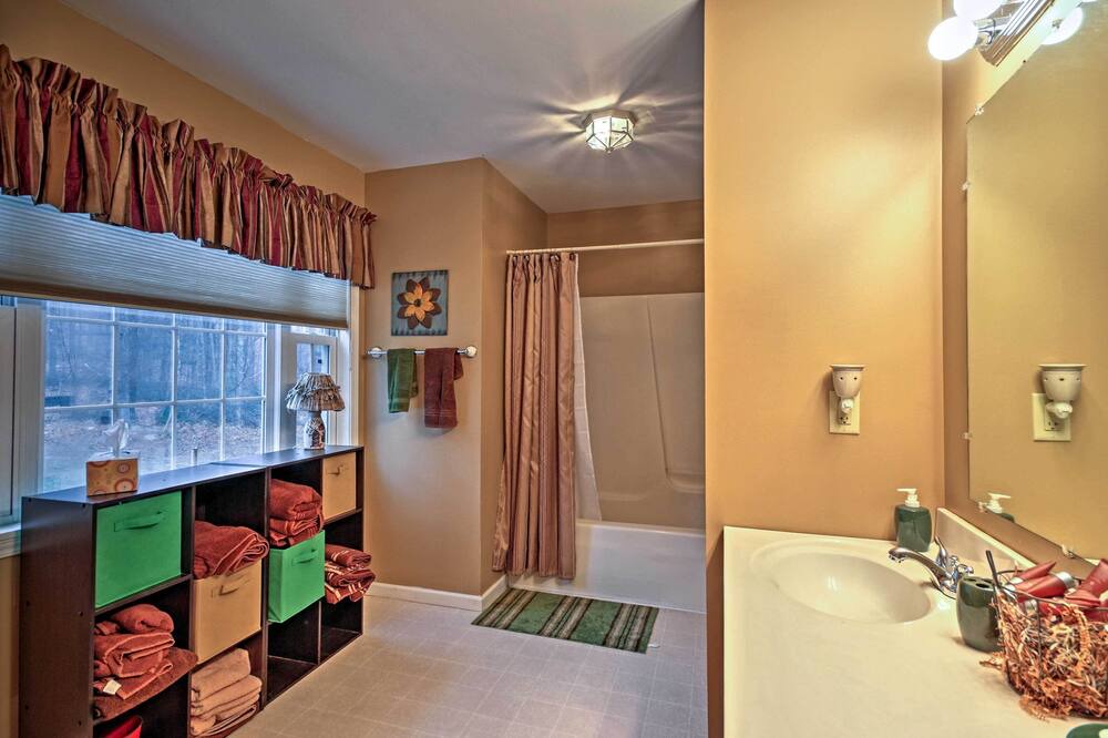 Photo of Bathroom in Circleville