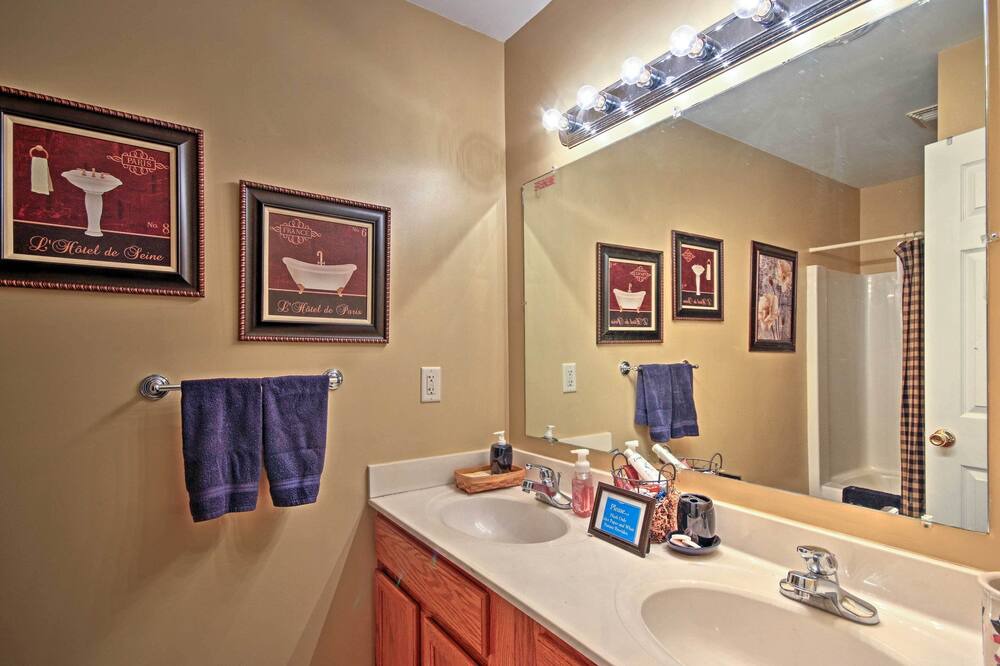 Photo of Bathroom in Circleville