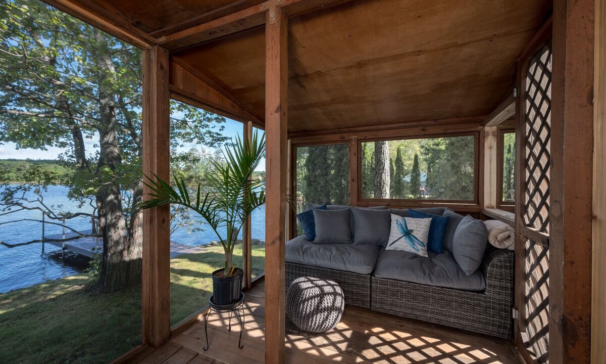 Photo of Patio Balcony in Gilmanton