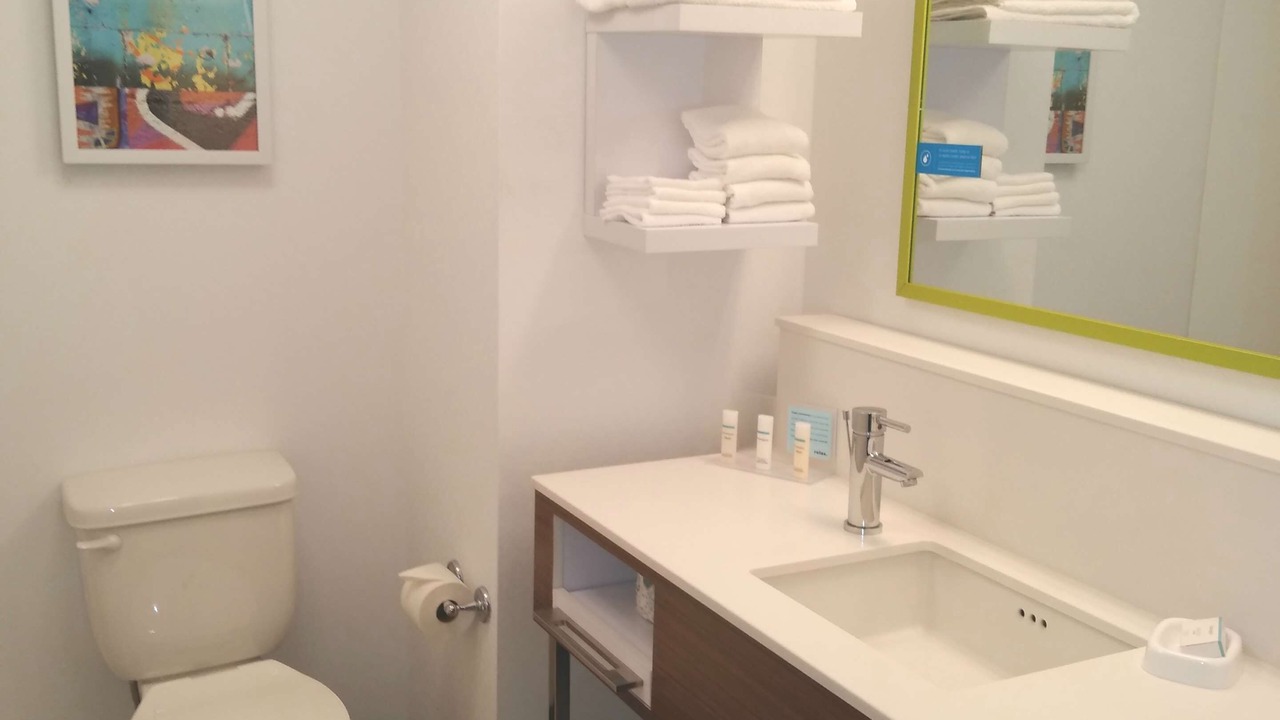 Photo of Bathroom in Fort Lee - Paramus
