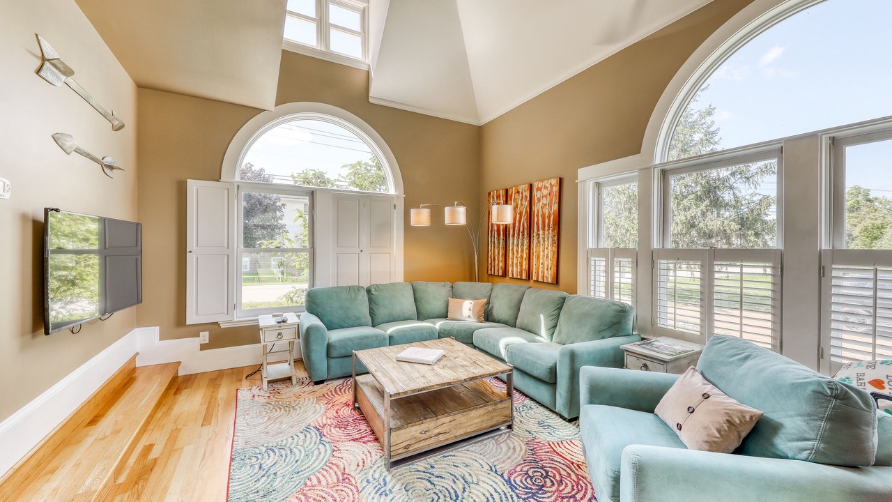 Photo of Livingroom in South Hero