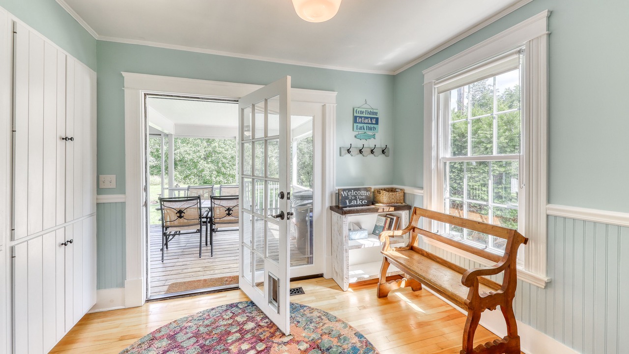 Photo of Livingroom in South Hero