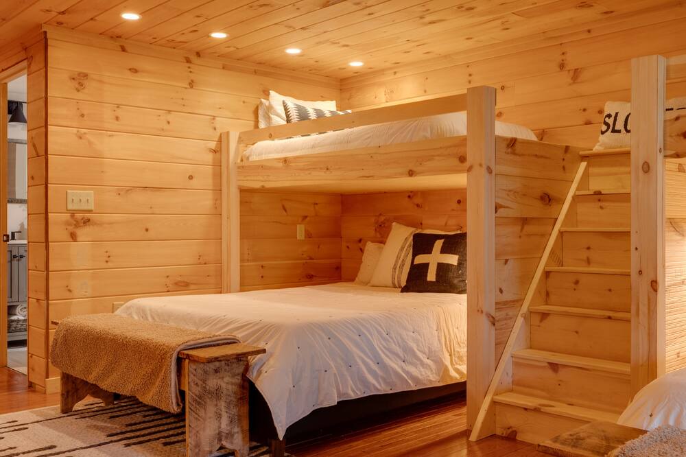 Photo of Bedroom in Bethel